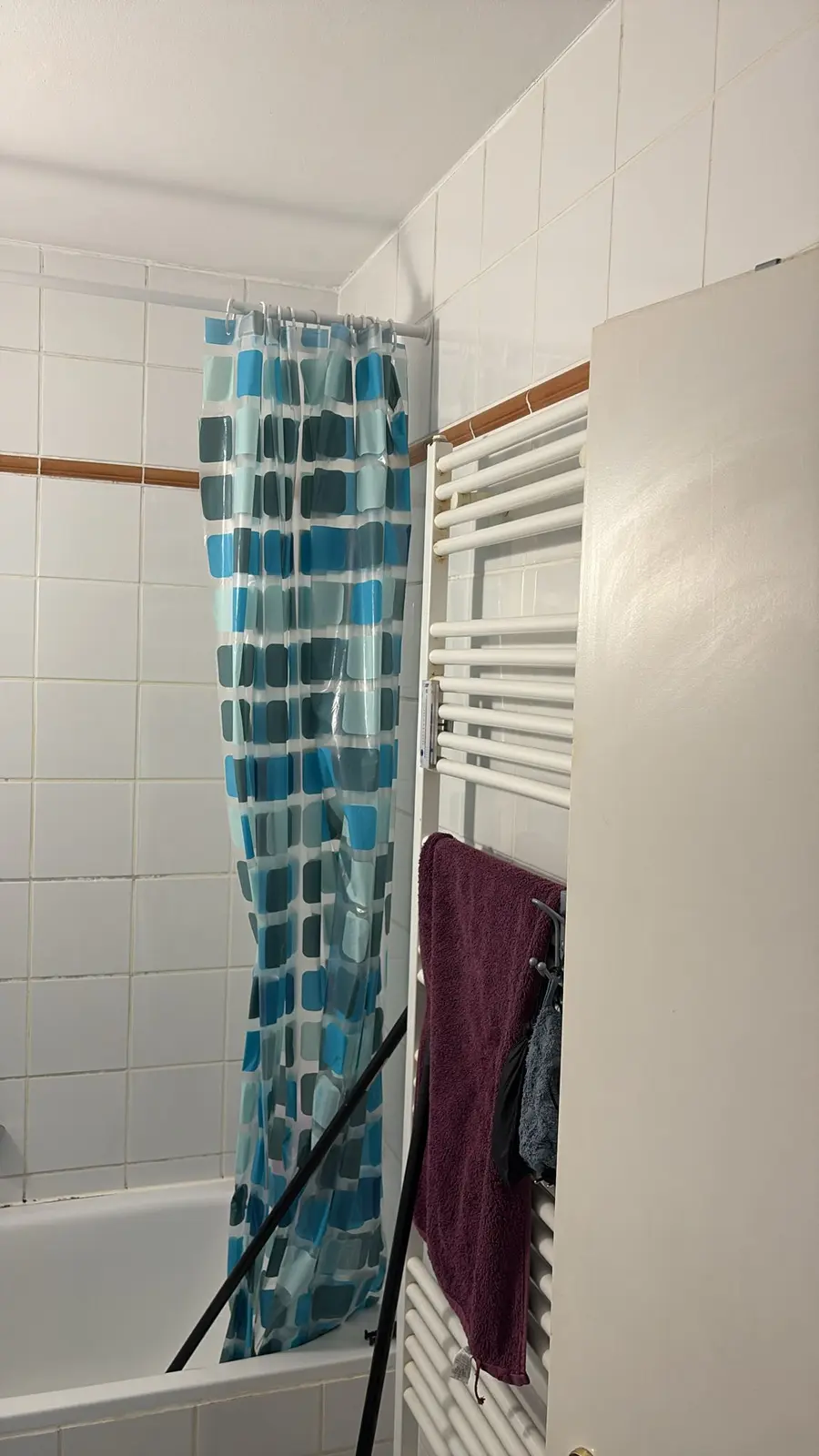 Marmerlook badkamer voor renovatie